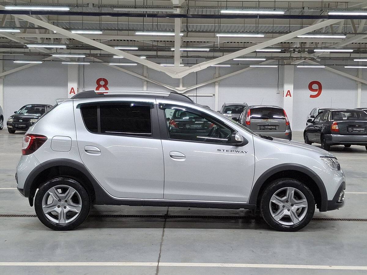 Renault Sandero Stepway II Рестайлинг, 2021 - фото №4