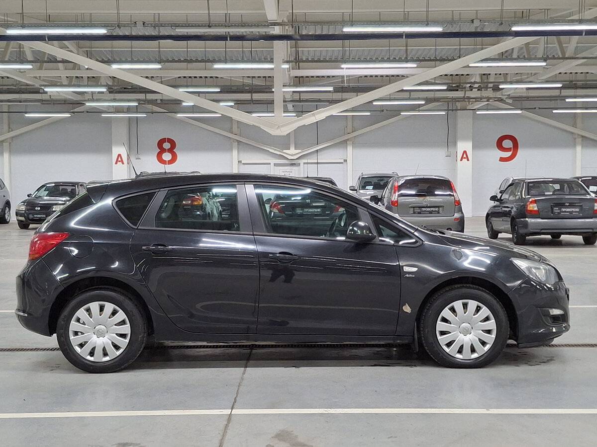 Opel Astra J Рестайлинг, 2013 - фото №4