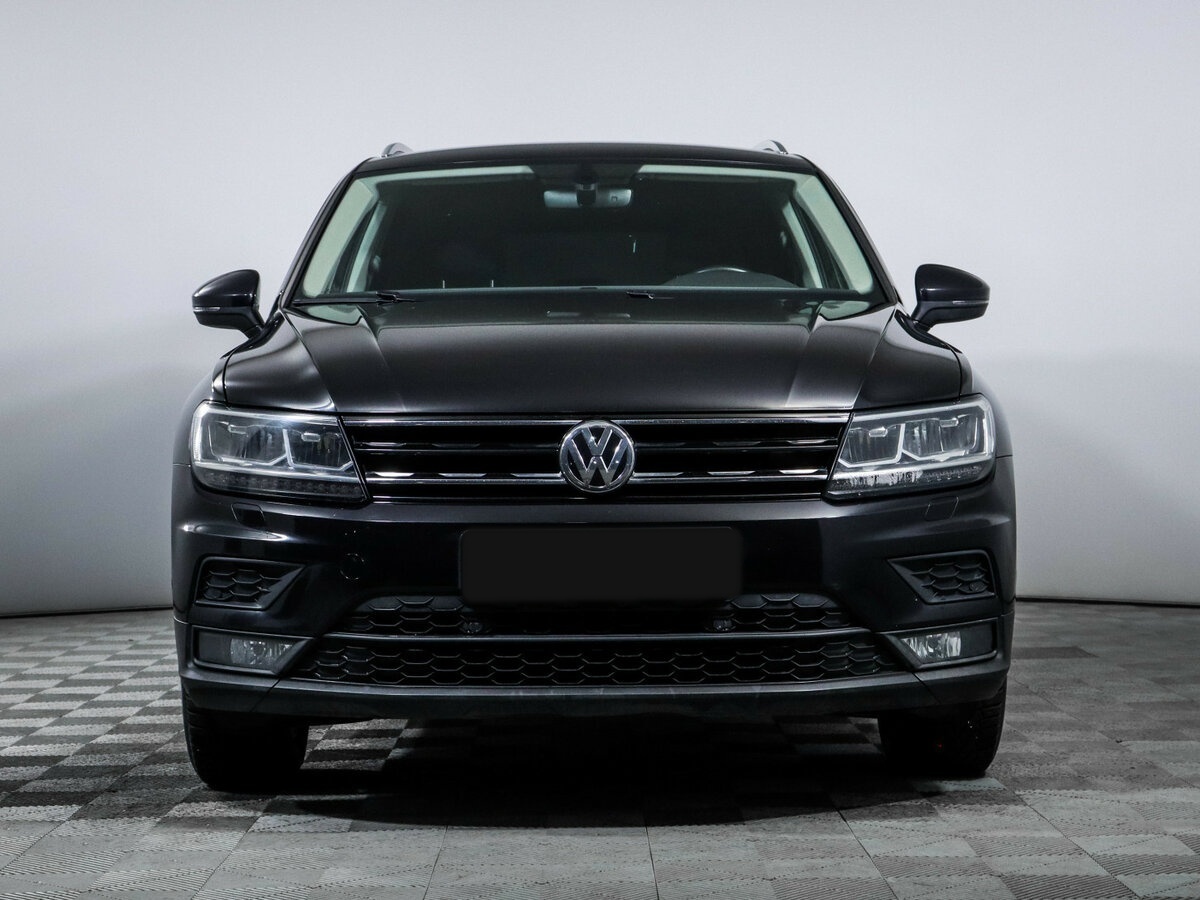 Volkswagen Tiguan II, 2018 - фото №2