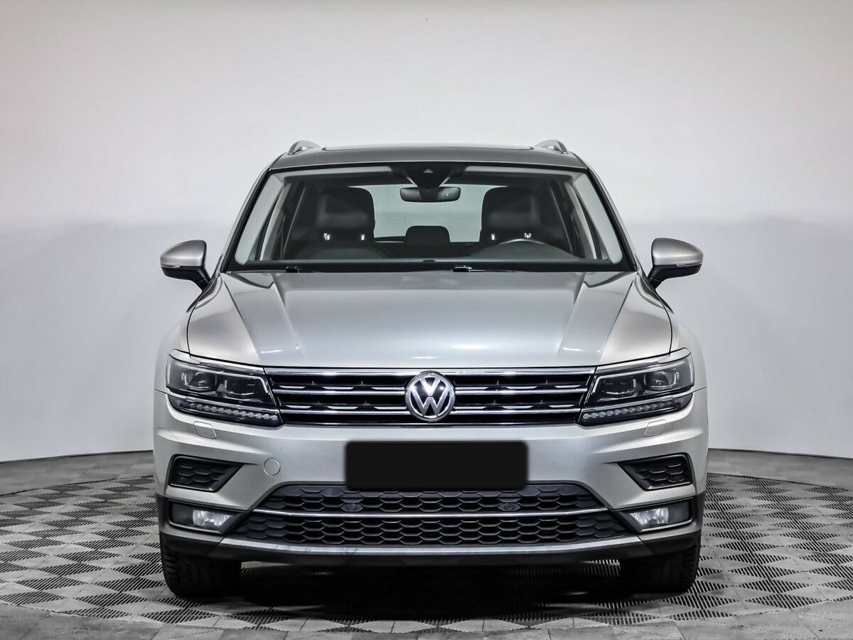 Volkswagen Tiguan II, 2019 - фото №2