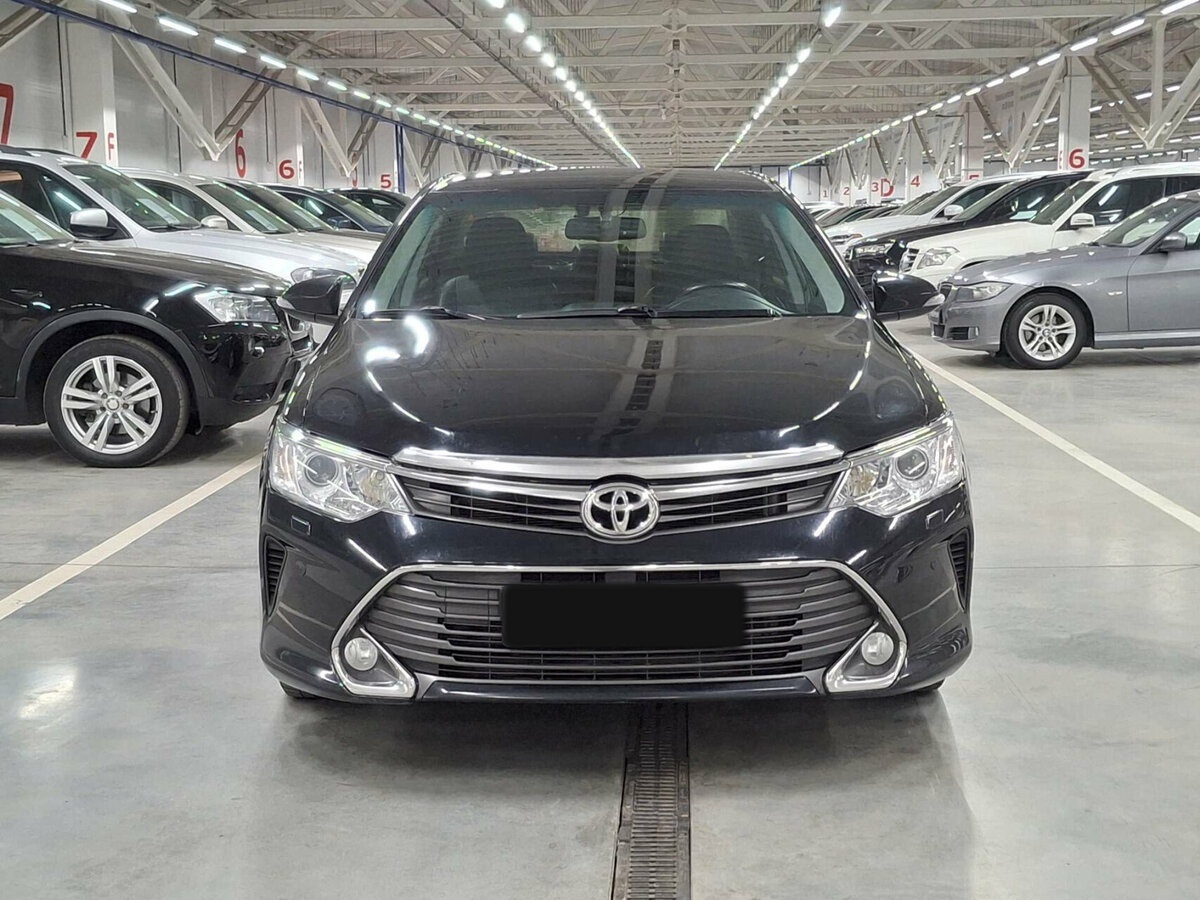 Toyota Camry VII (XV50) Рестайлинг, 2015 - фото №2