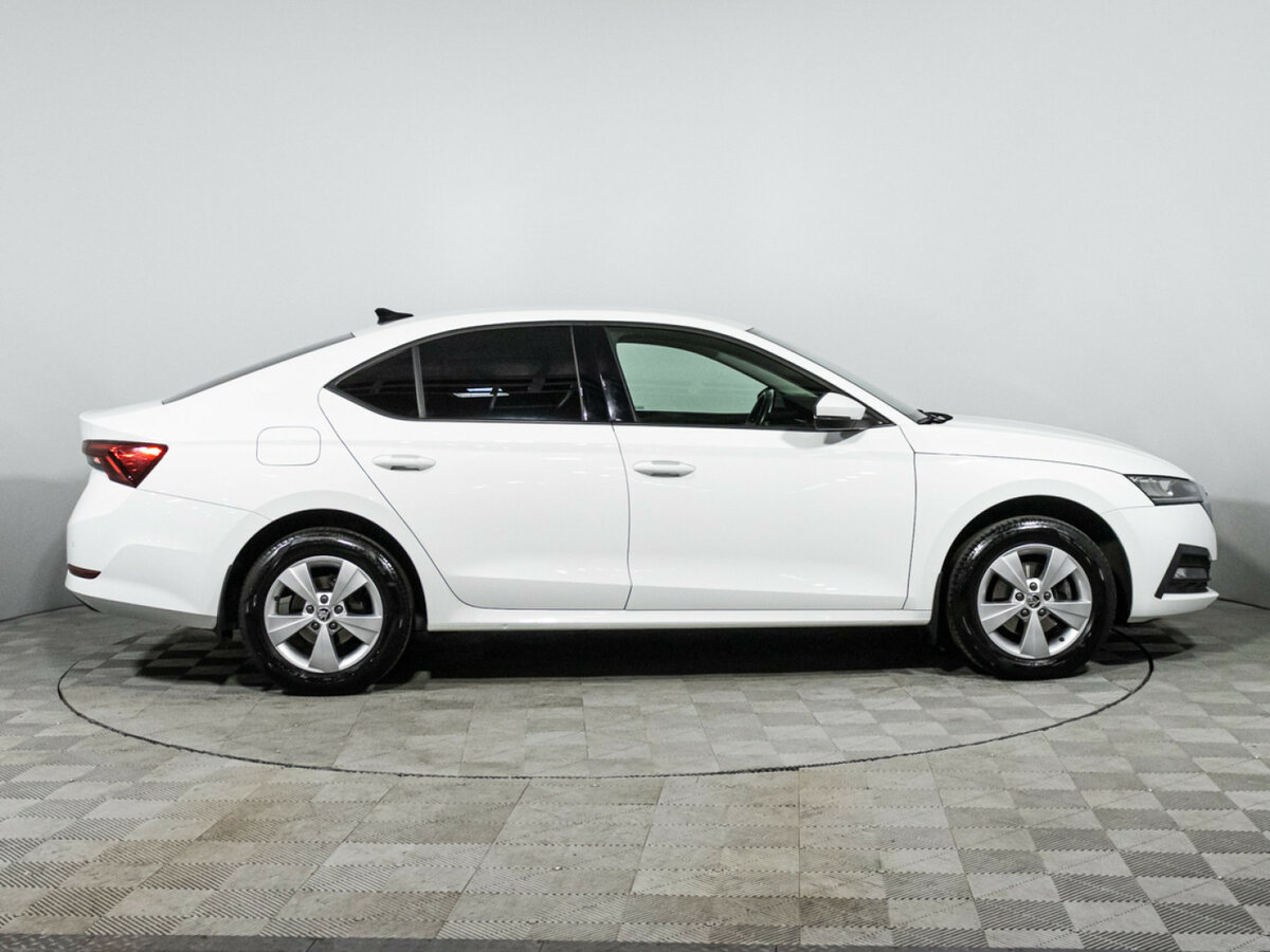 Skoda Octavia IV (A8), 2021 - фото №4