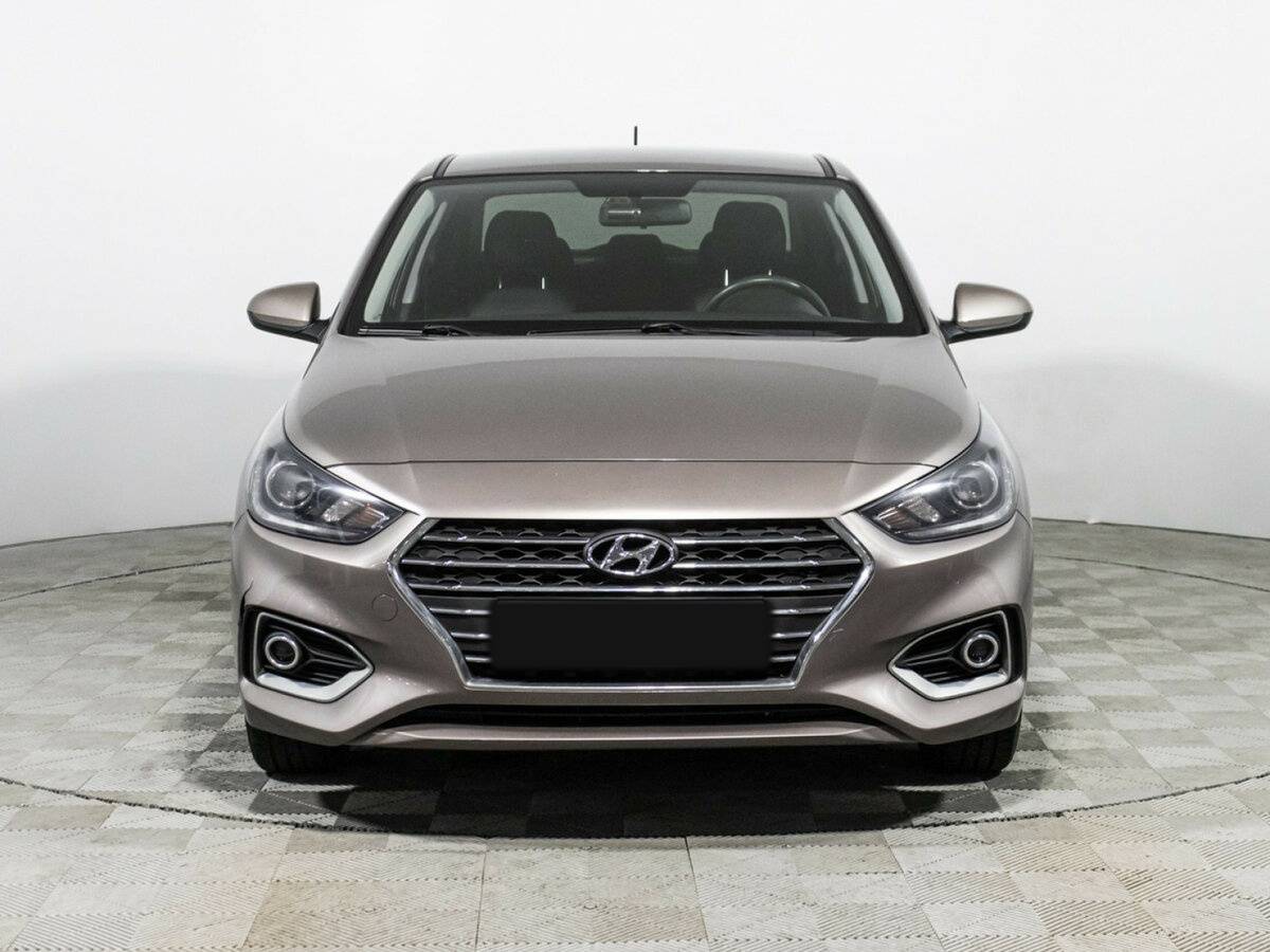 Hyundai Solaris II, 2018 - фото №2