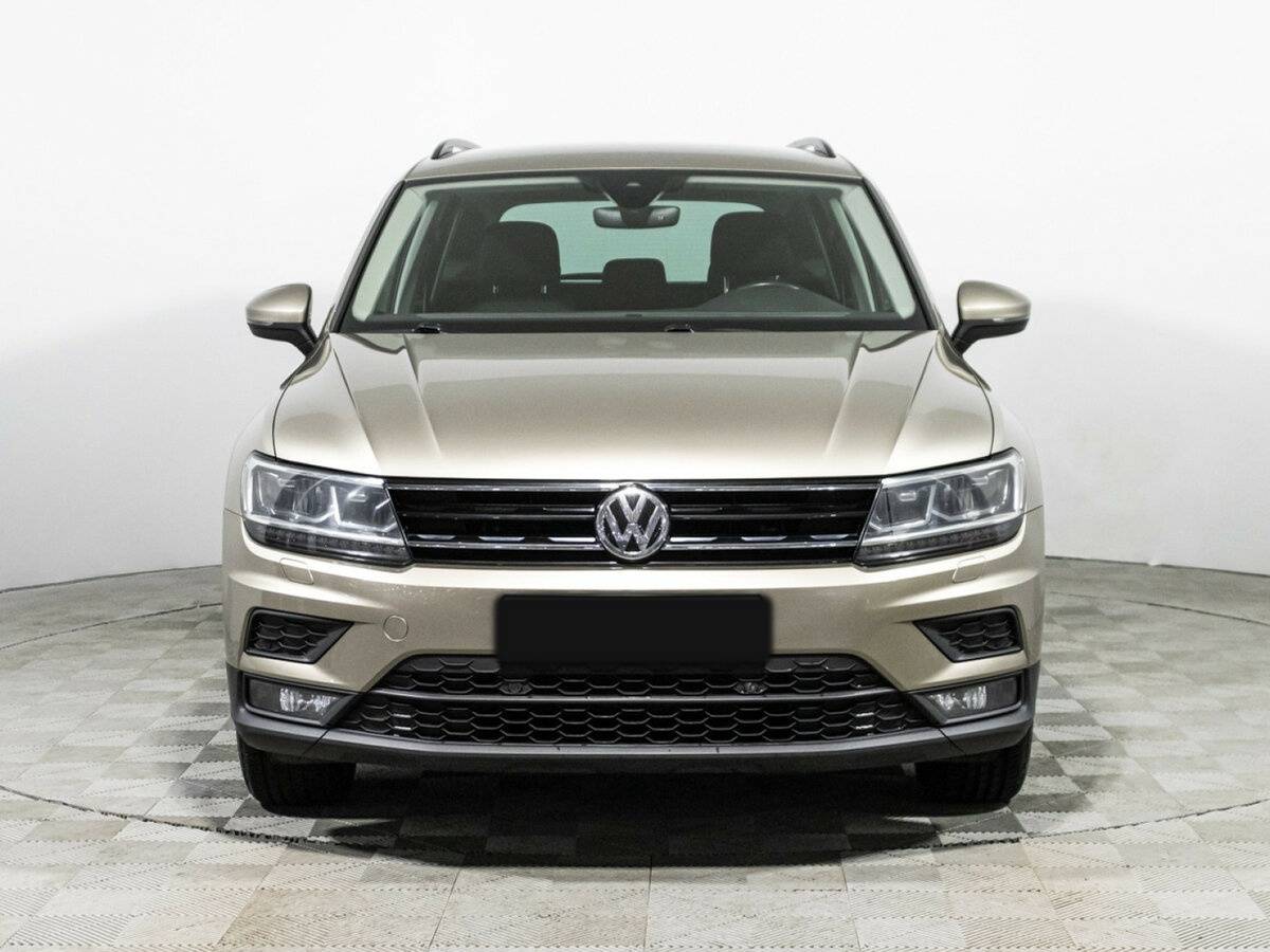 Volkswagen Tiguan II, 2019 - фото №2