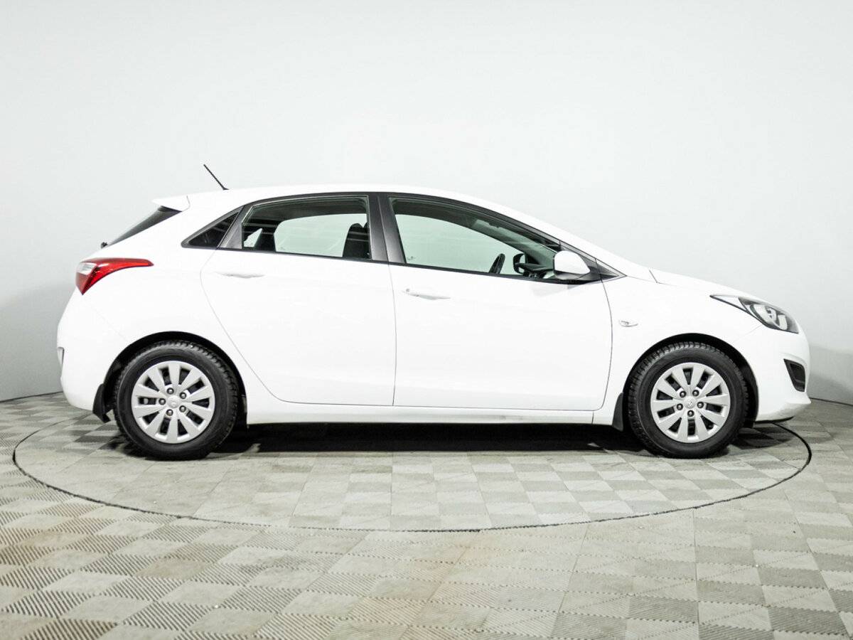 Hyundai i30 II Рестайлинг, 2015 - фото №4