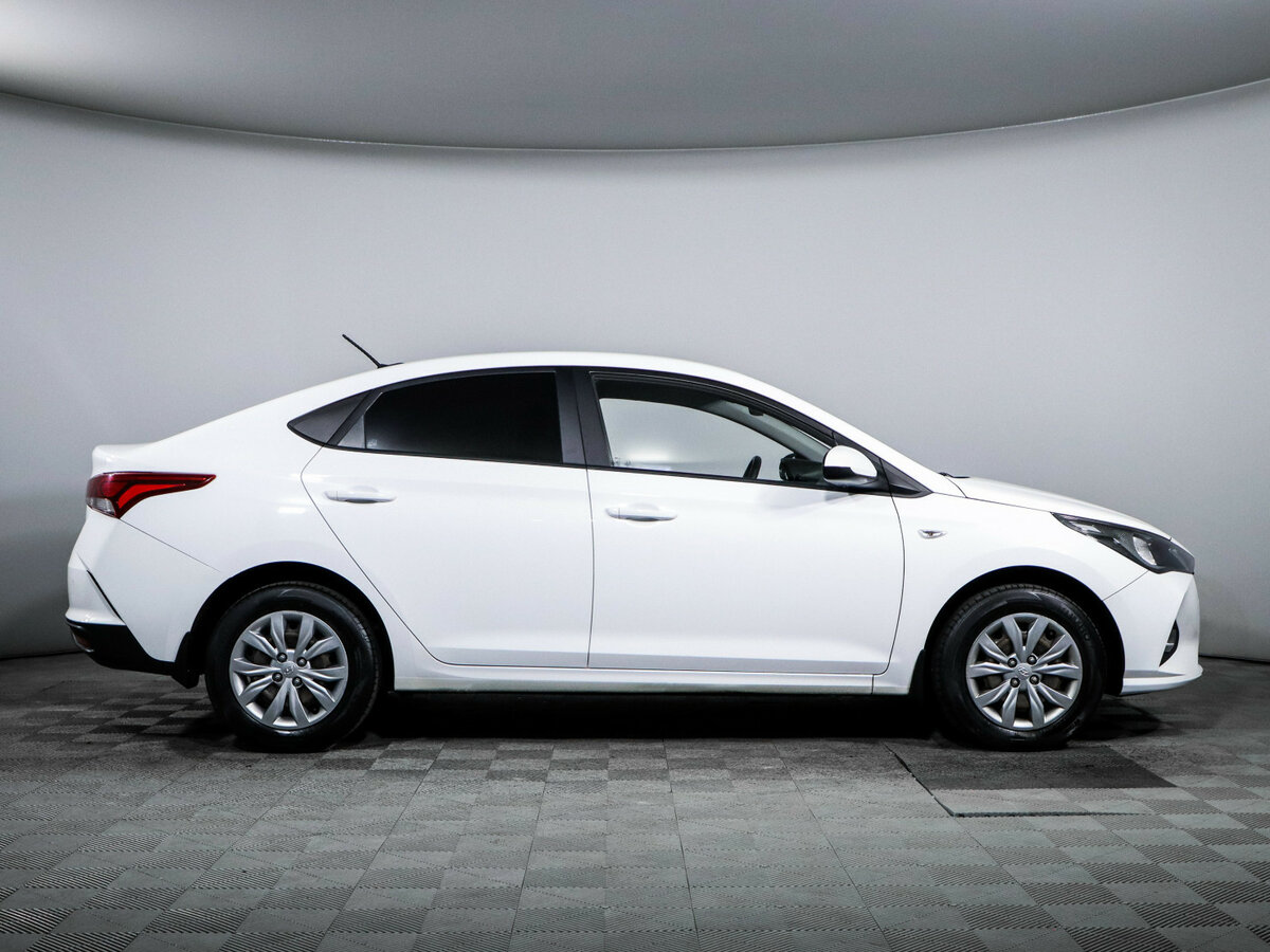 Hyundai Solaris II Рестайлинг, 2021 - фото №4