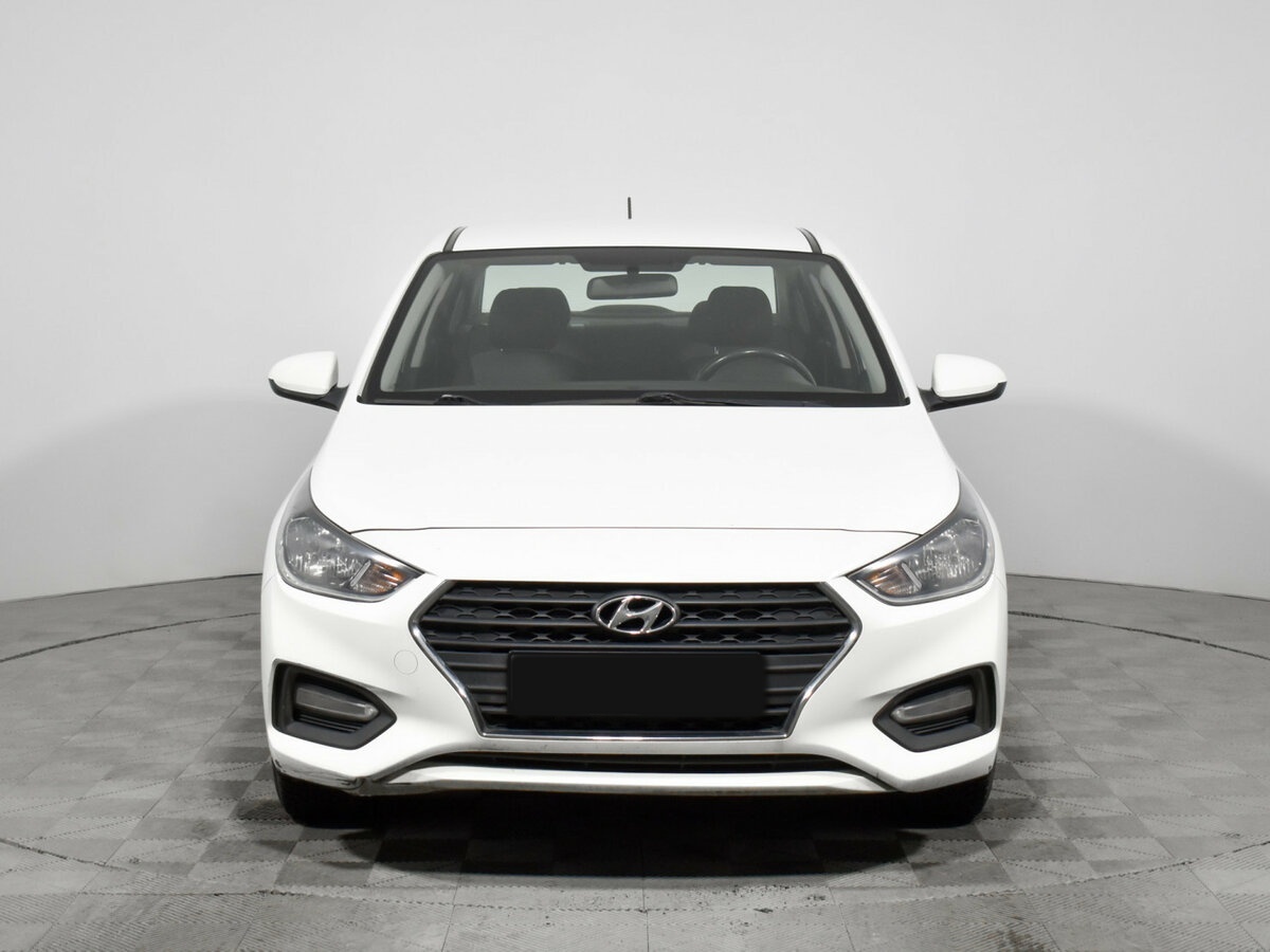 Hyundai Solaris II, 2018 - фото №2