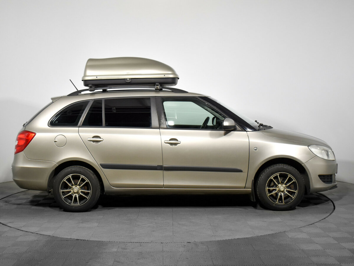 Skoda Fabia II Рестайлинг, 2012 - фото №4