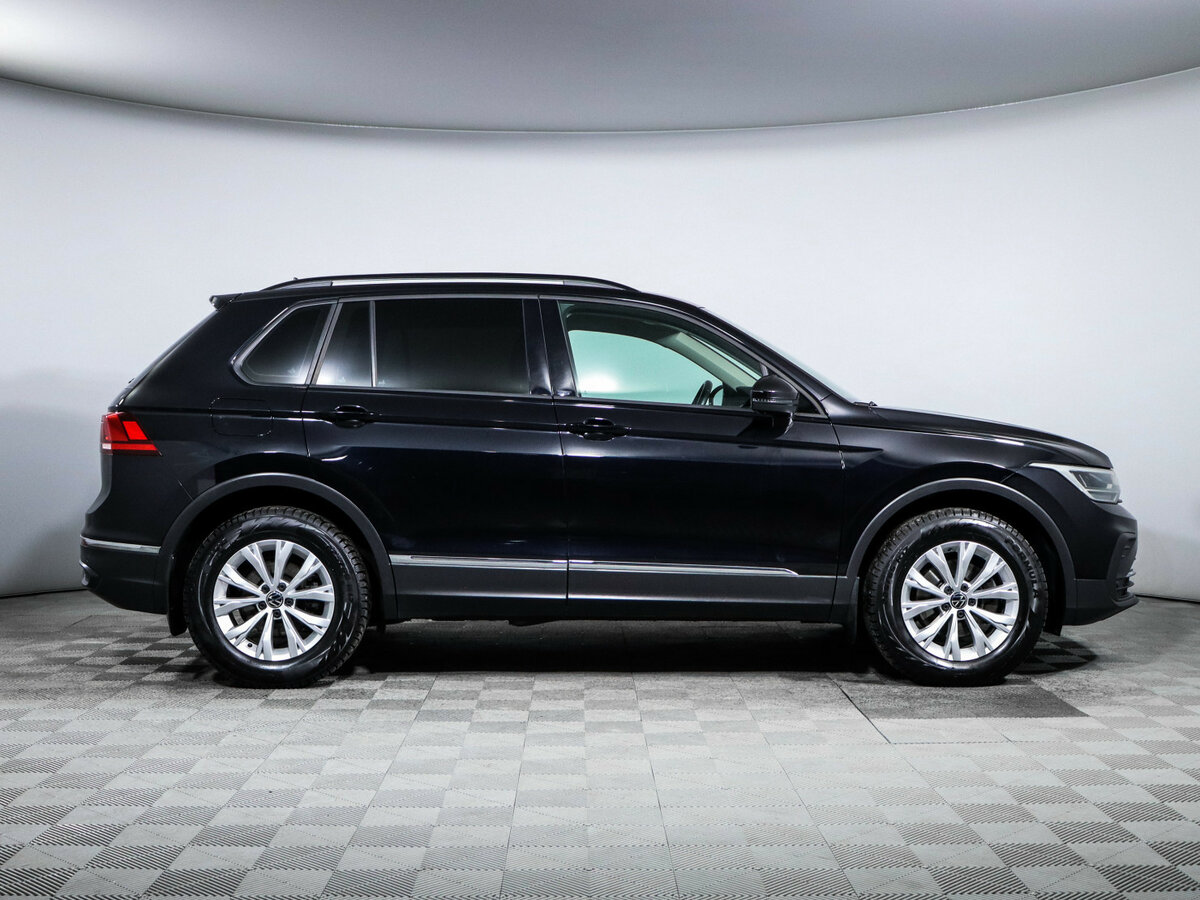 Volkswagen Tiguan II Рестайлинг, 2020 - фото №4