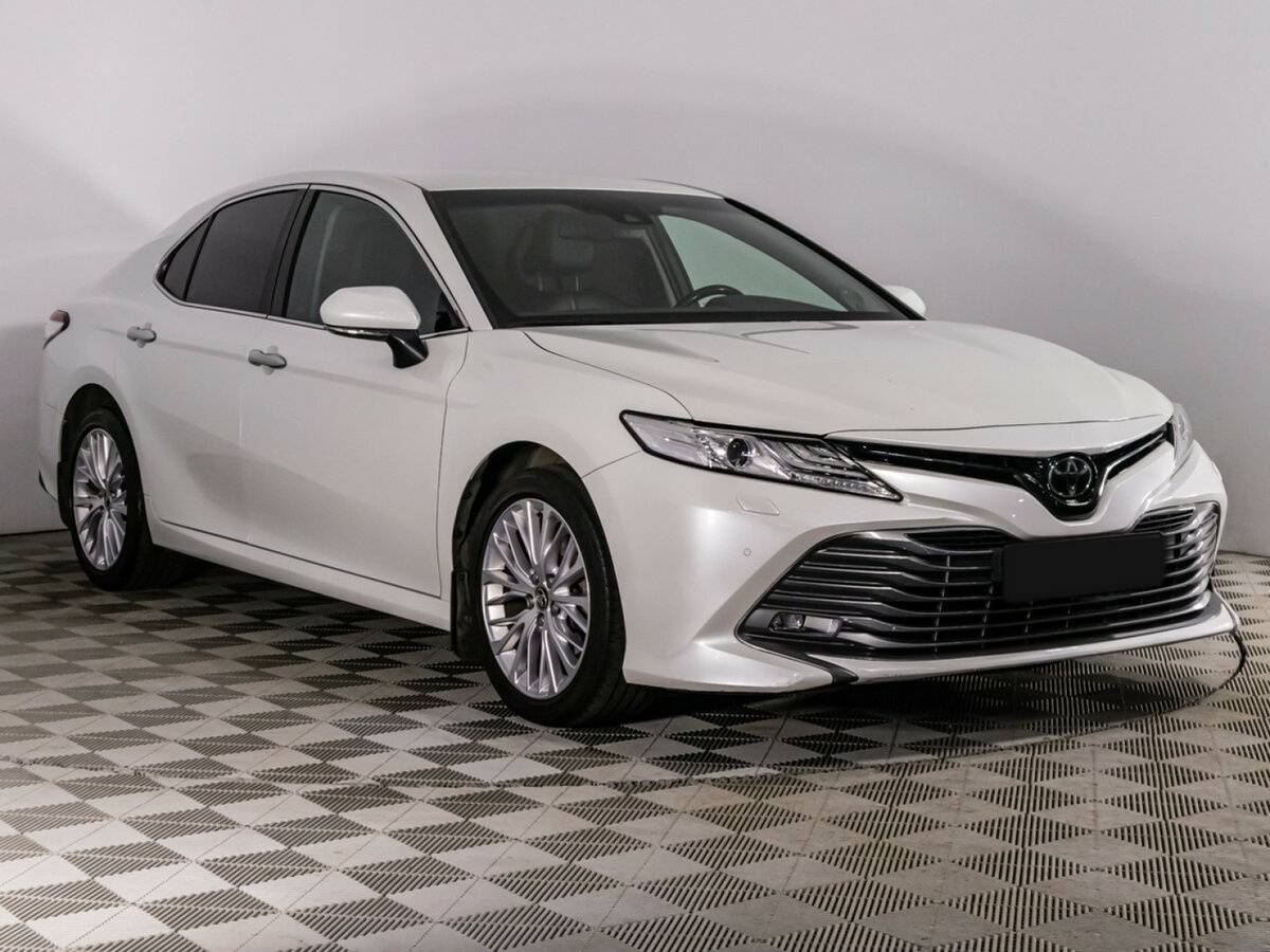Toyota Camry VIII (XV70), 2019 - фото №3
