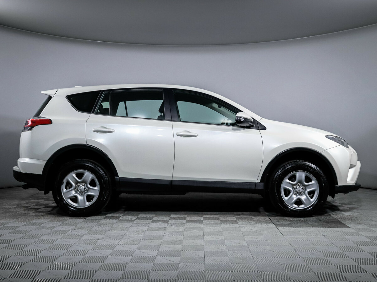 Toyota RAV4 IV (XA40) Рестайлинг, 2017 - фото №4
