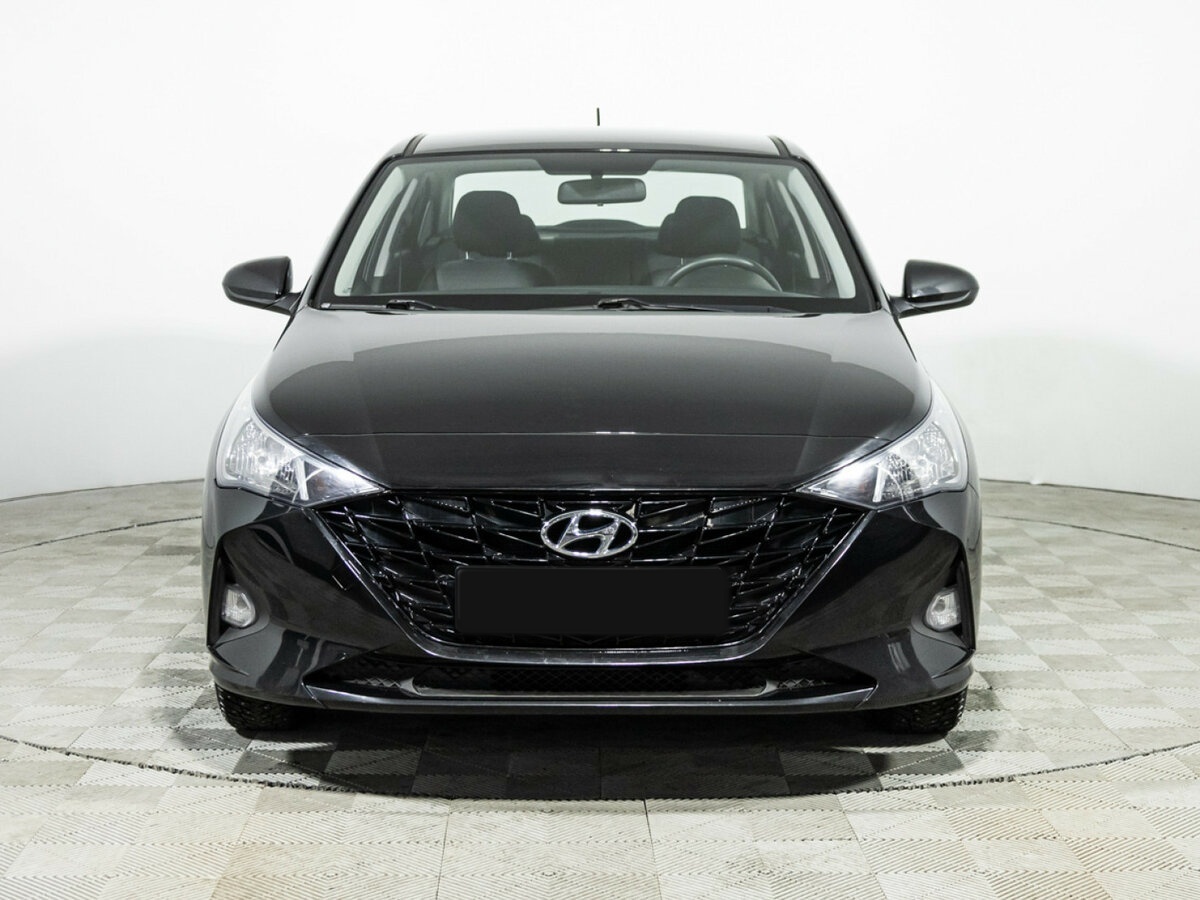 Hyundai Solaris II Рестайлинг, 2022 - фото №2