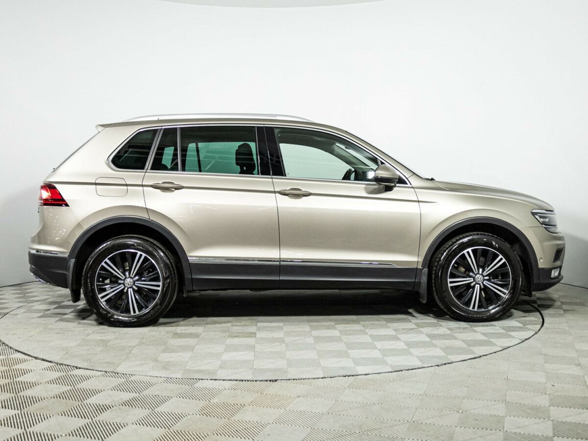 Volkswagen Tiguan II, 2017 - фото №4