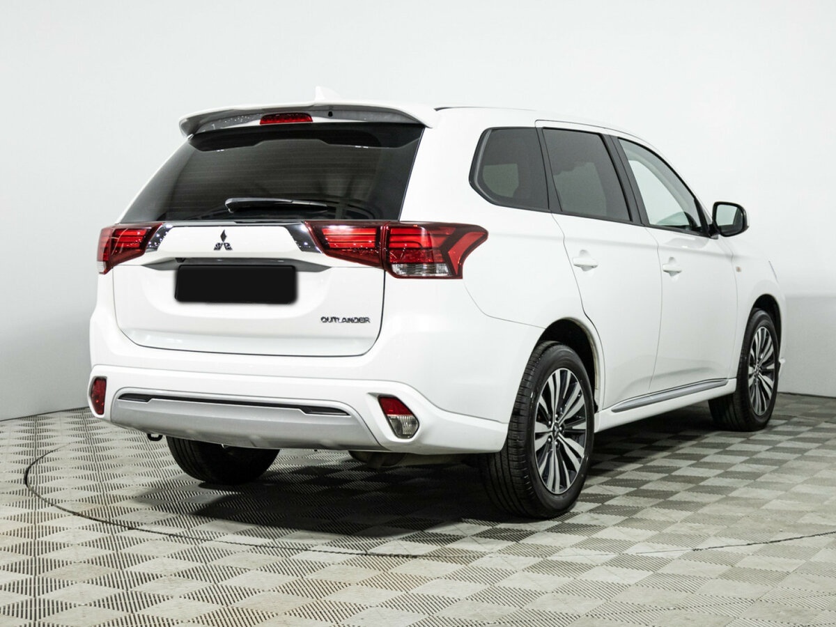 Mitsubishi Outlander III Рестайлинг 3, 2022 - фото №4