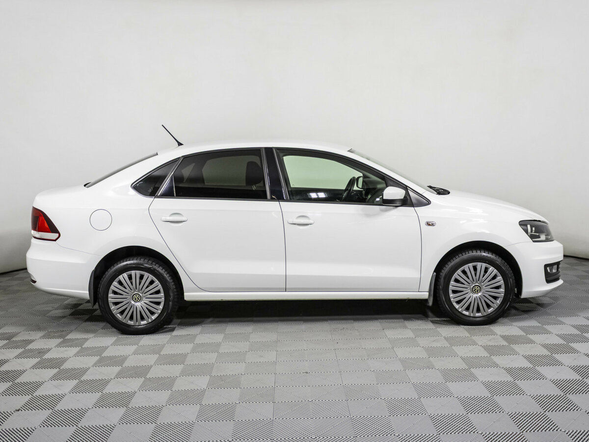 Volkswagen Polo V Рестайлинг, 2016 - фото №4
