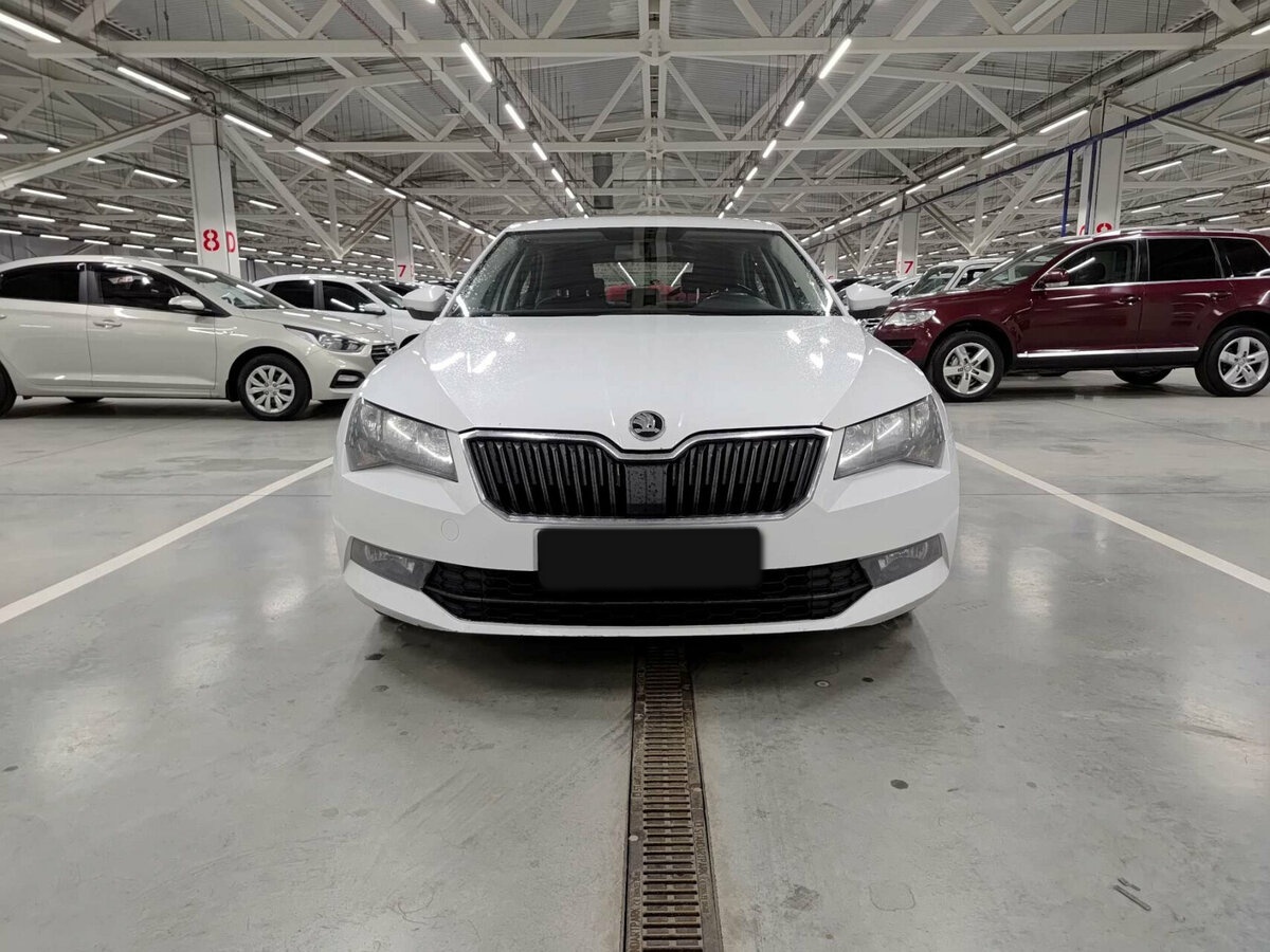 Skoda Superb III, 2016 - фото №2