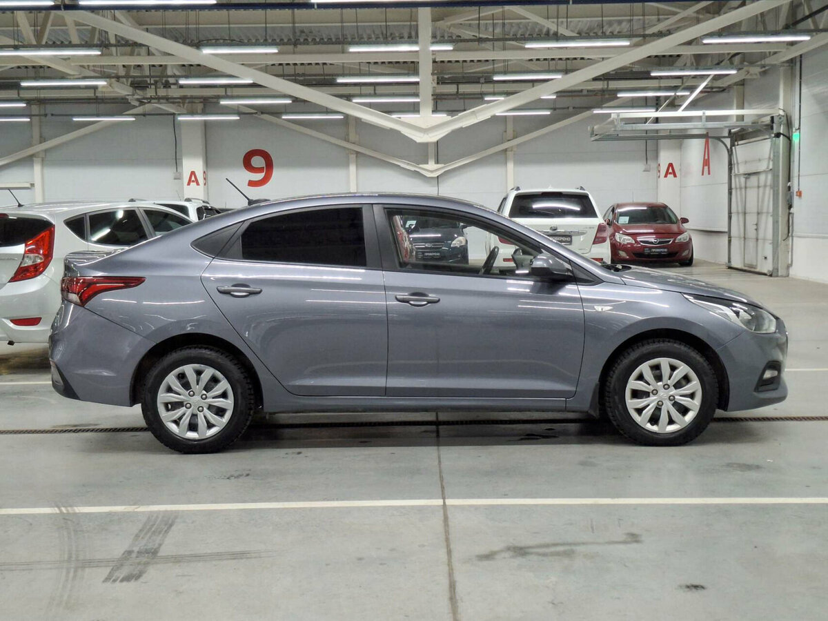Hyundai Solaris II, 2019 - фото №4