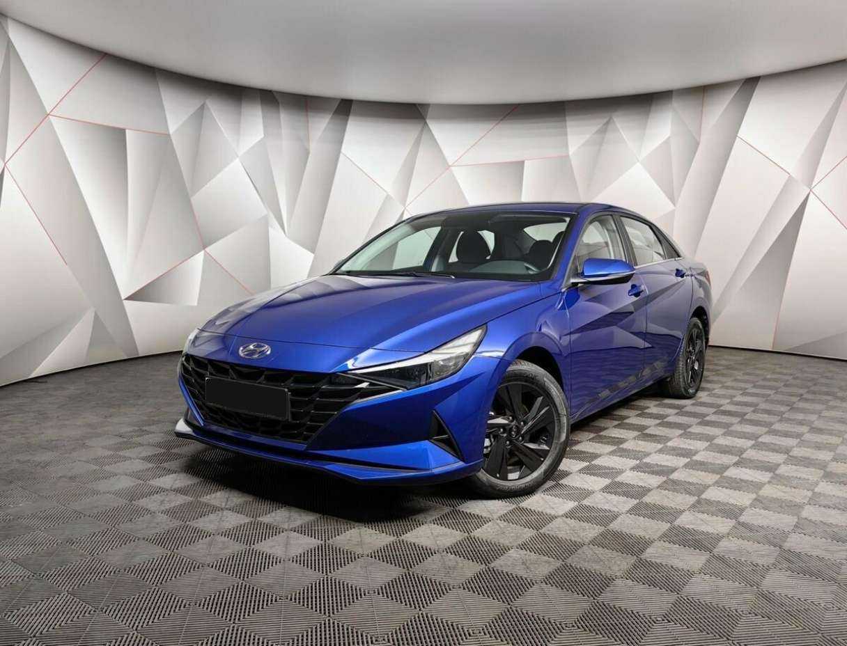 Hyundai Elantra, 2022