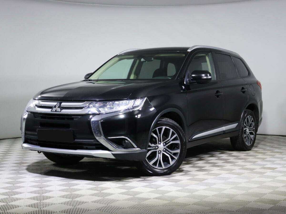 Mitsubishi Outlander, 2018 - фото №1