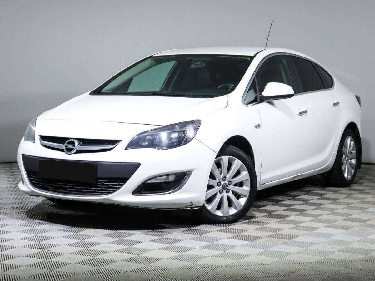 Opel Astra, 2014 - фото №1