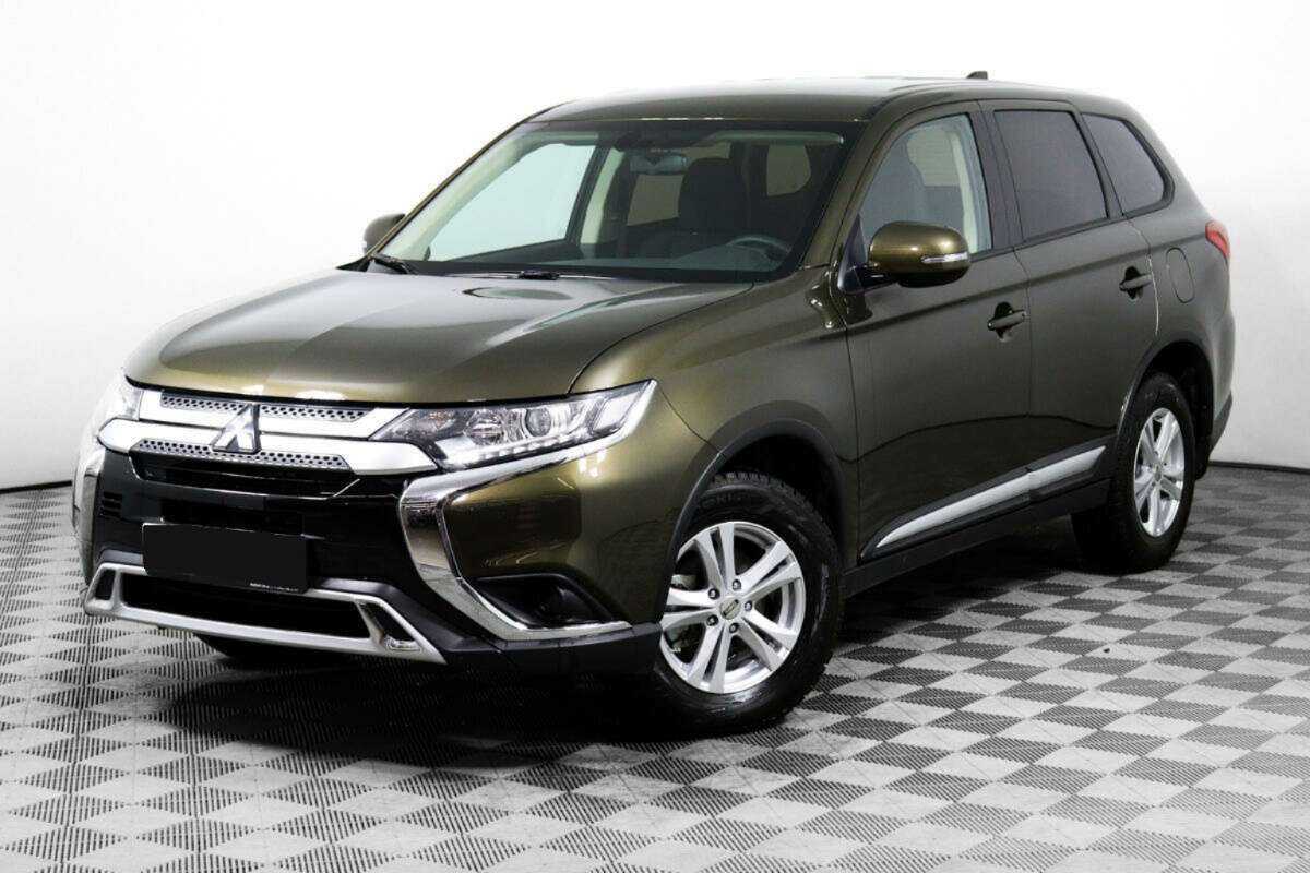Mitsubishi Outlander, 2020
