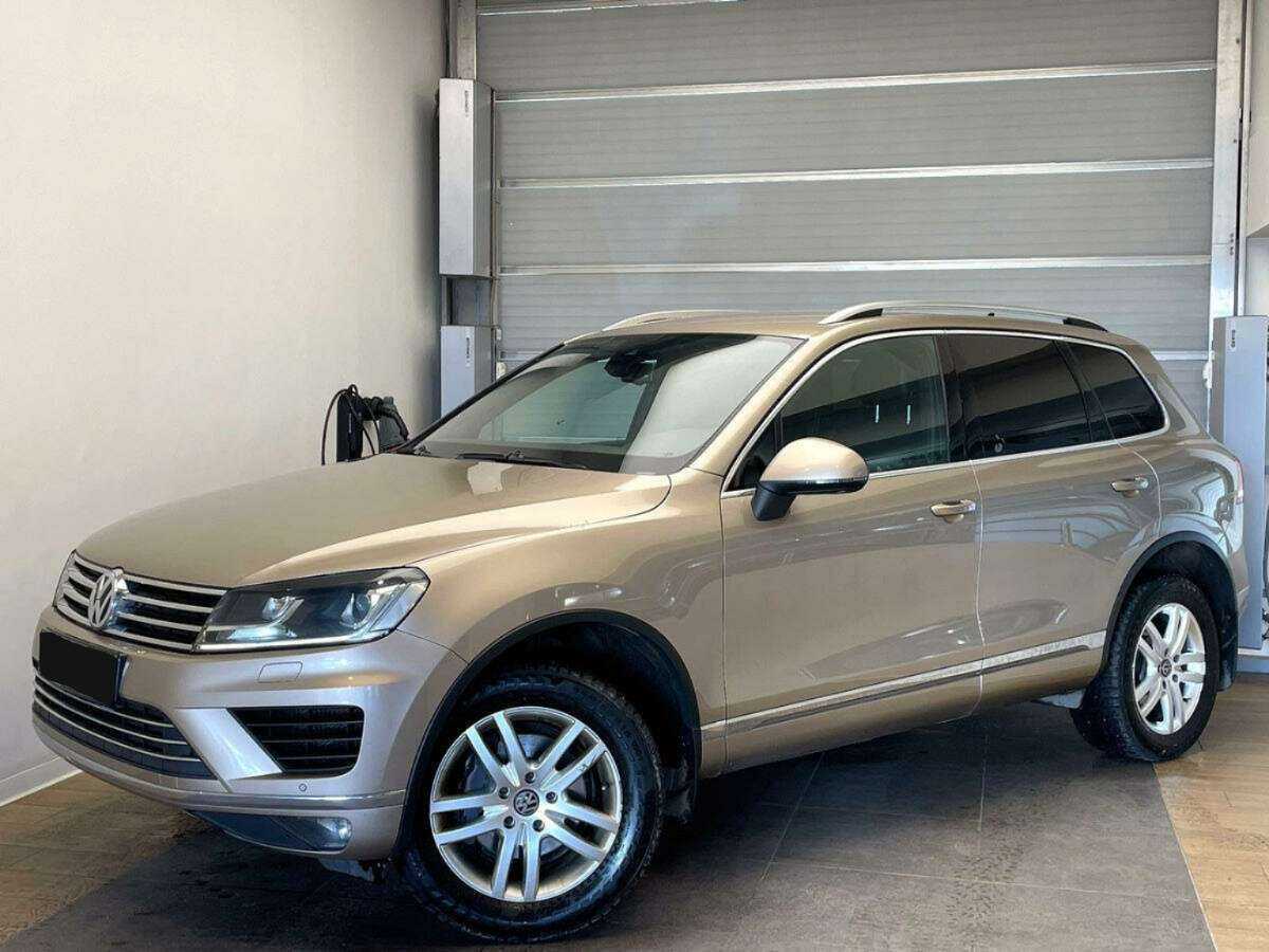 Volkswagen Touareg, 2015