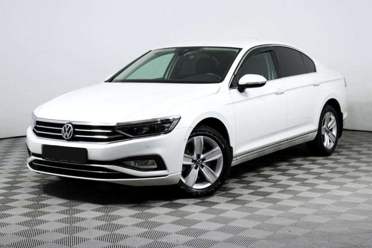 Volkswagen Passat, 2020 - фото №1