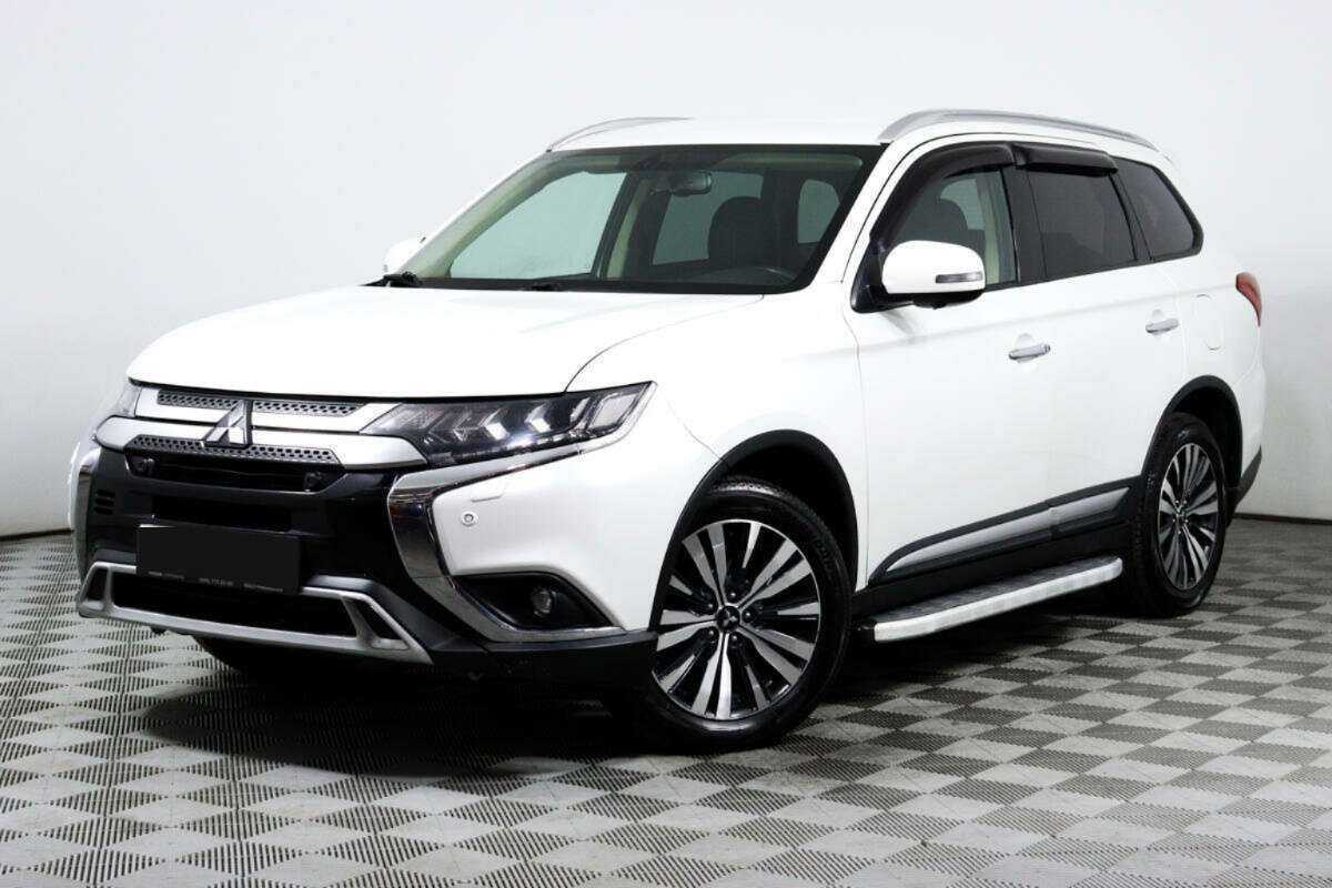 Mitsubishi Outlander, 2019 - фото №1