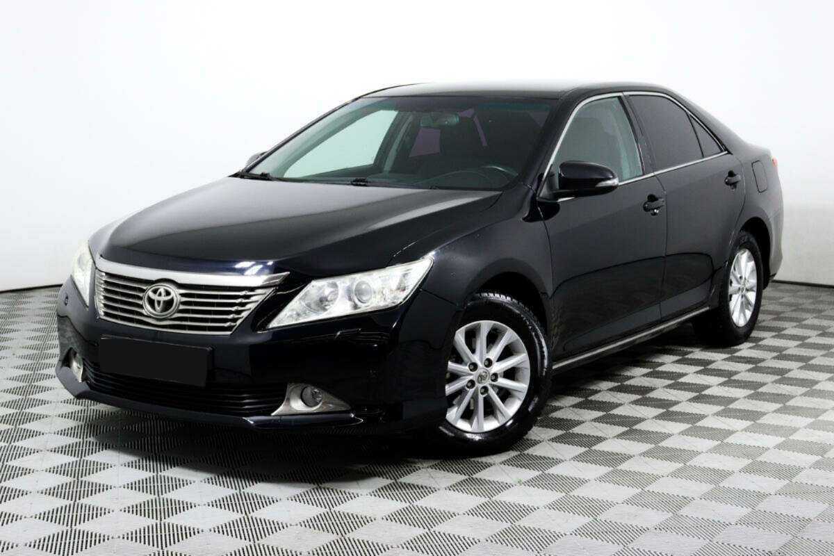 Toyota Camry, 2012 - фото №1
