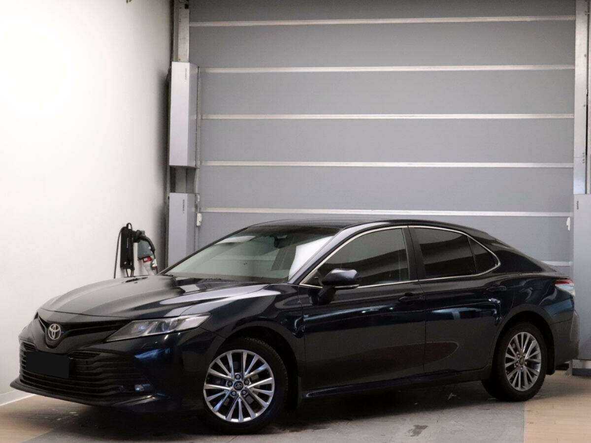 Toyota Camry, 2019