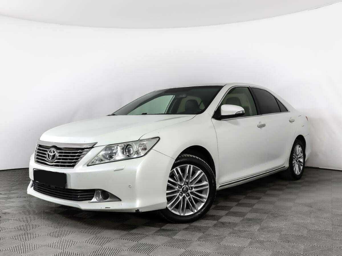 Toyota Camry, 2012 - фото №1
