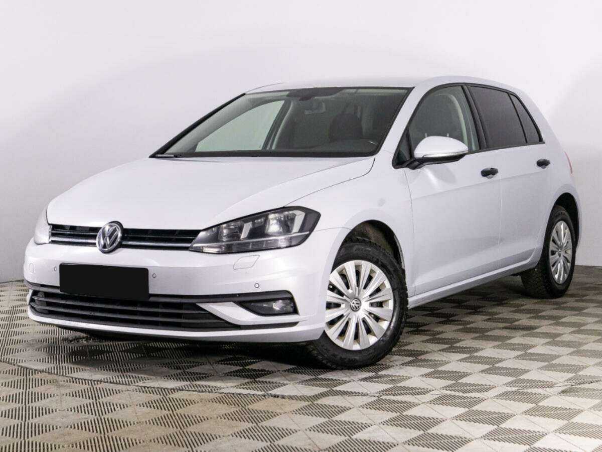 Volkswagen Golf, 2018 - фото №1