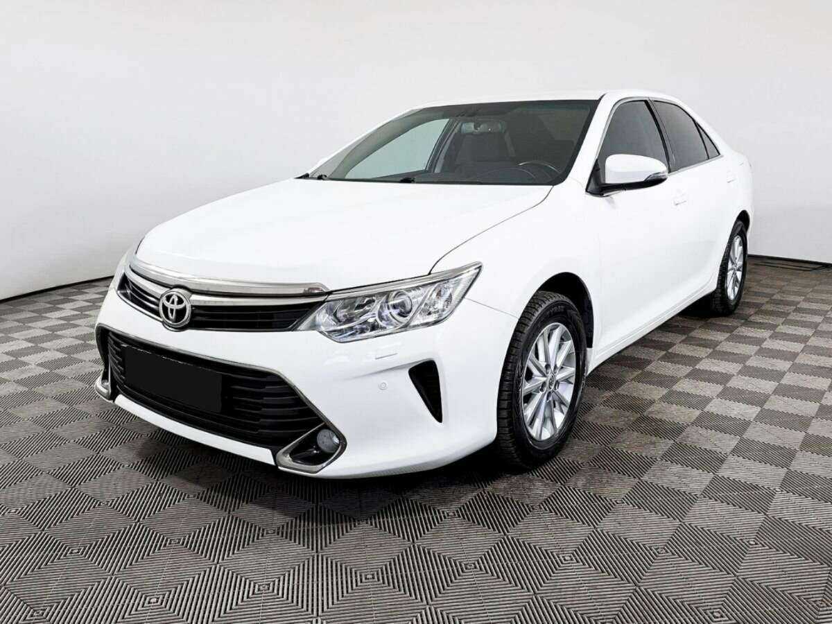 Toyota Camry, 2015 - фото №1