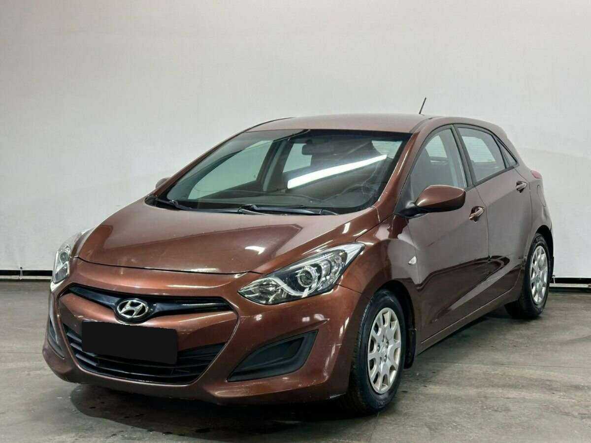 Hyundai i30, 2012 - фото №1