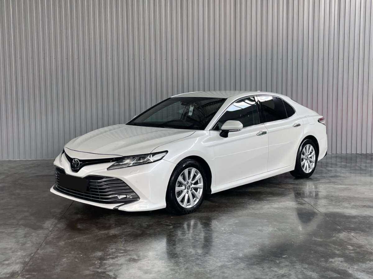 Toyota Camry, 2018