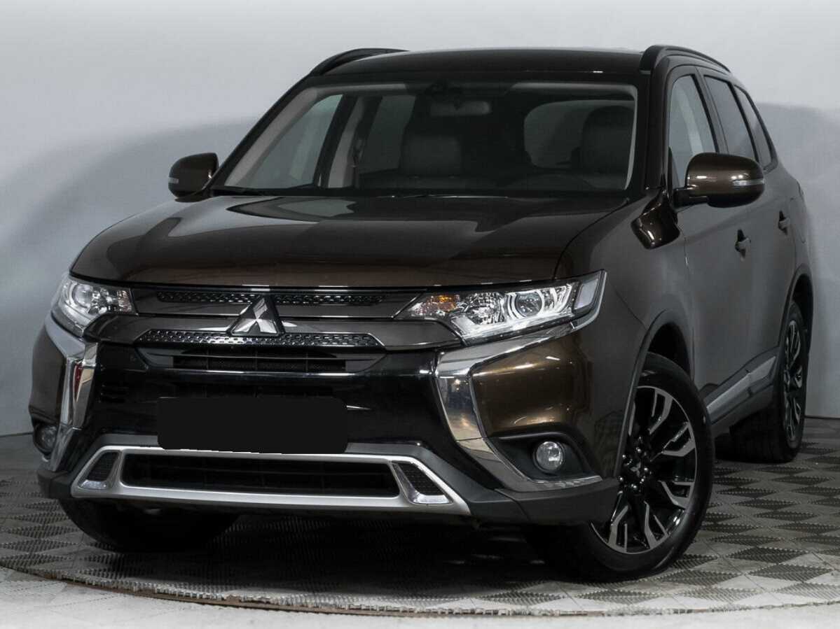 Mitsubishi Outlander, 2021 - фото №1
