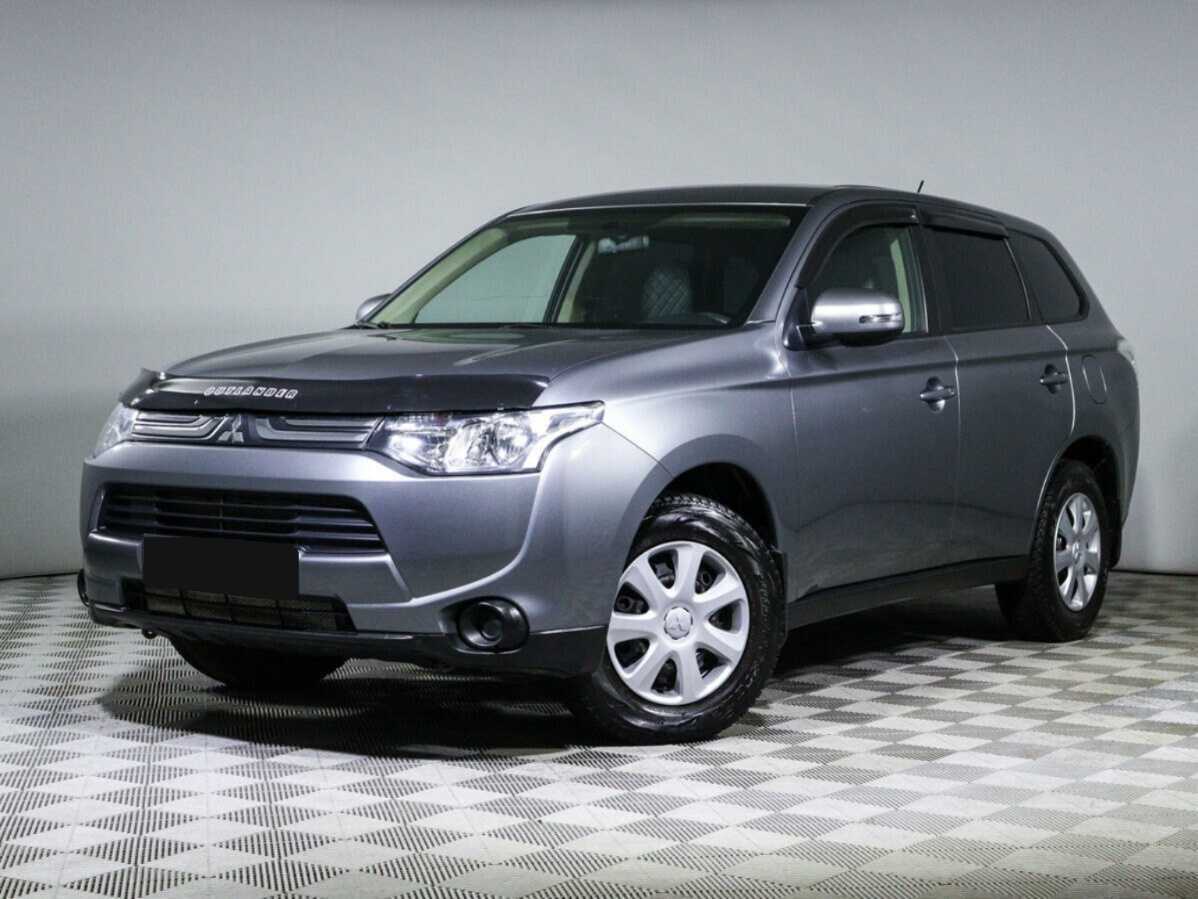 Mitsubishi Outlander, 2013 - фото №1