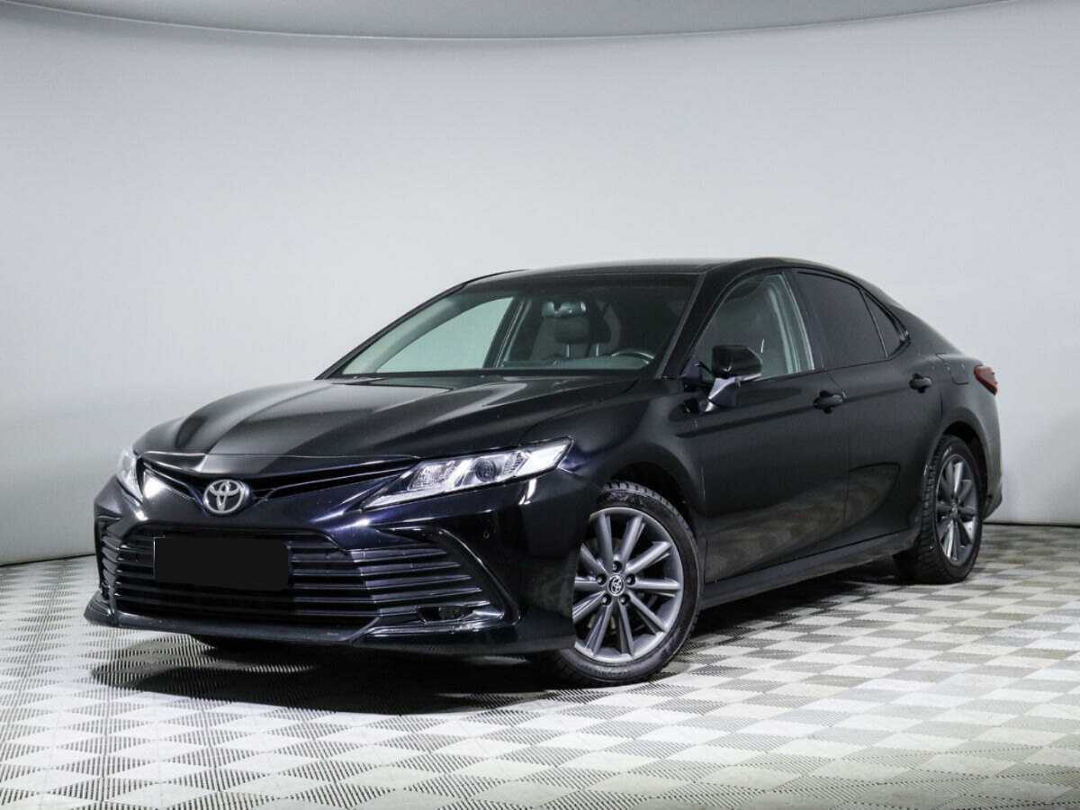 Toyota Camry, 2021 - фото №1