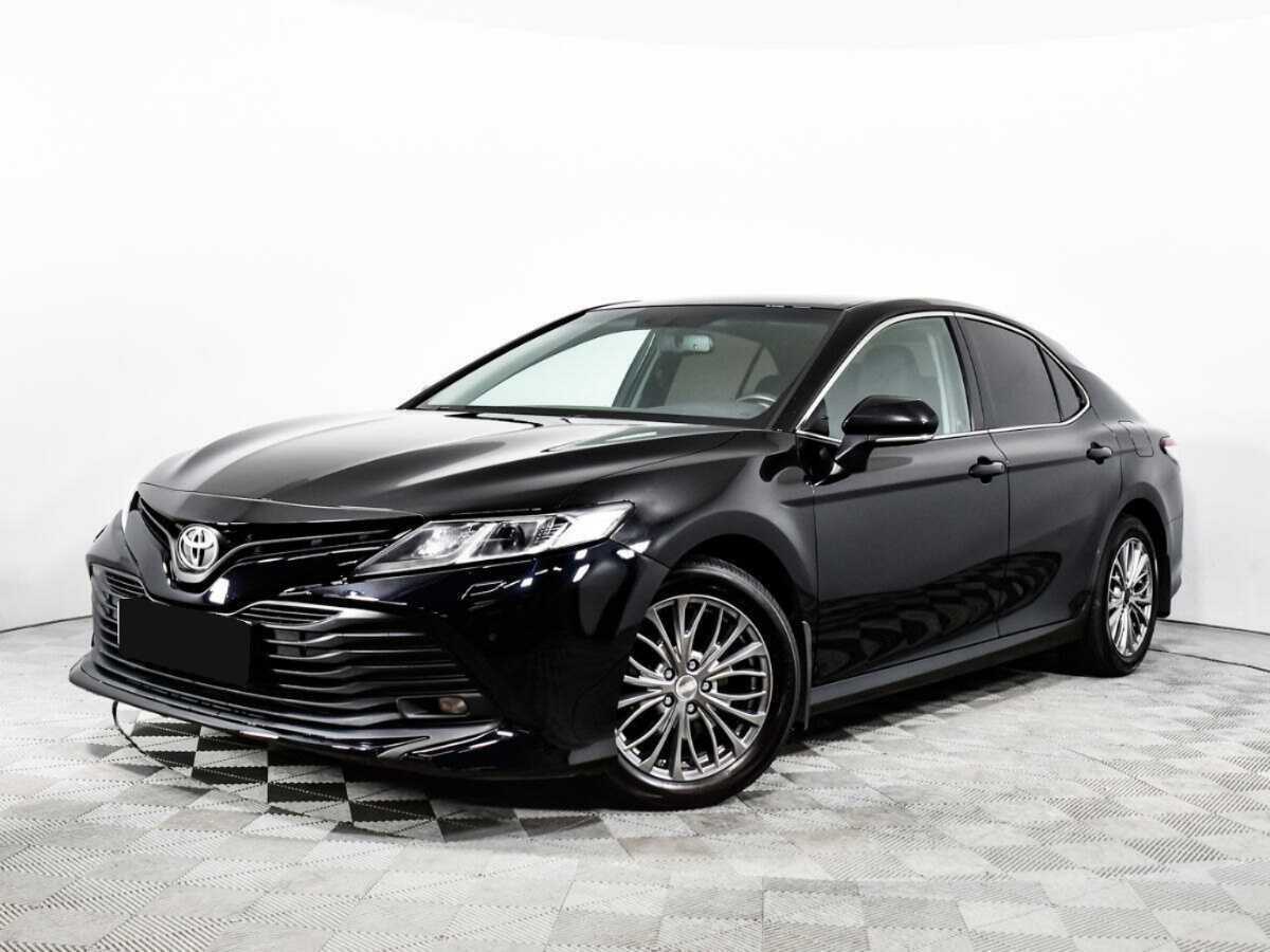 Toyota Camry, 2021 - фото №1