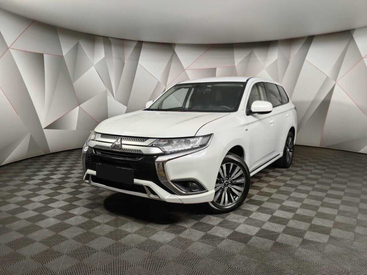 Mitsubishi Outlander, 2022