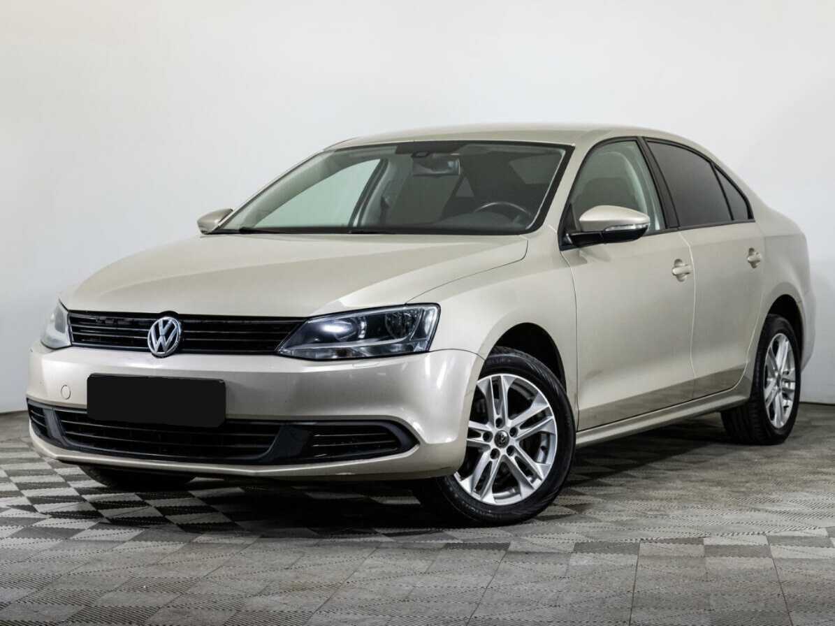 Volkswagen Jetta, 2012 - фото №1