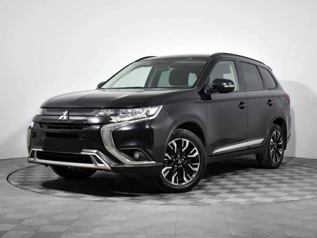 Mitsubishi Outlander, 2021 - фото №1