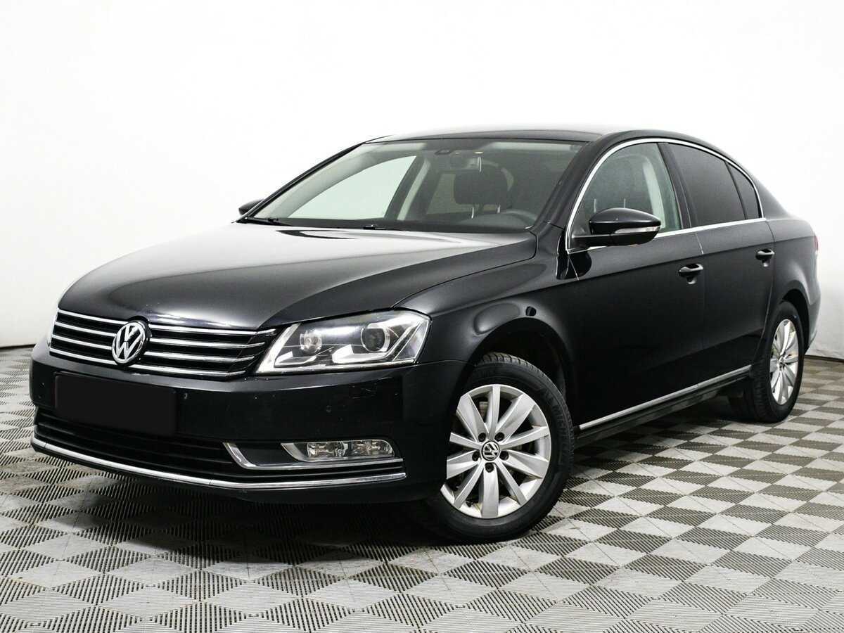 Volkswagen Passat, 2013 - фото №1