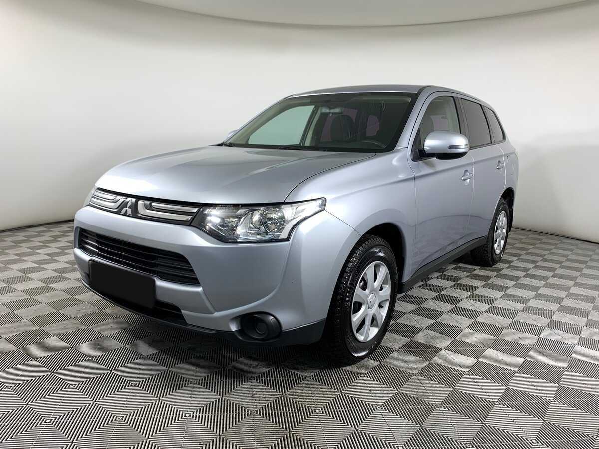 Mitsubishi Outlander, 2013