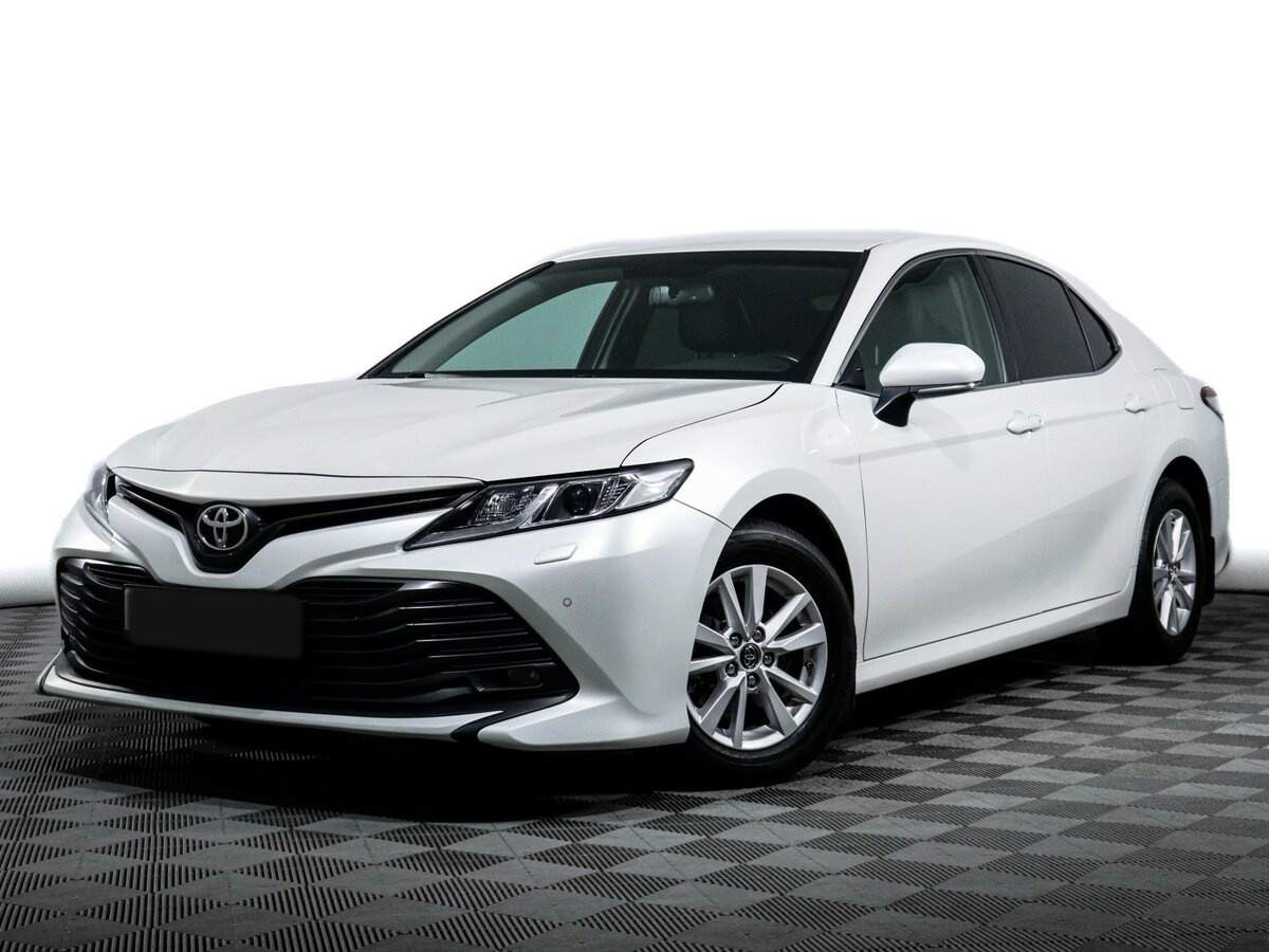 Toyota Camry, 2019 - фото №1